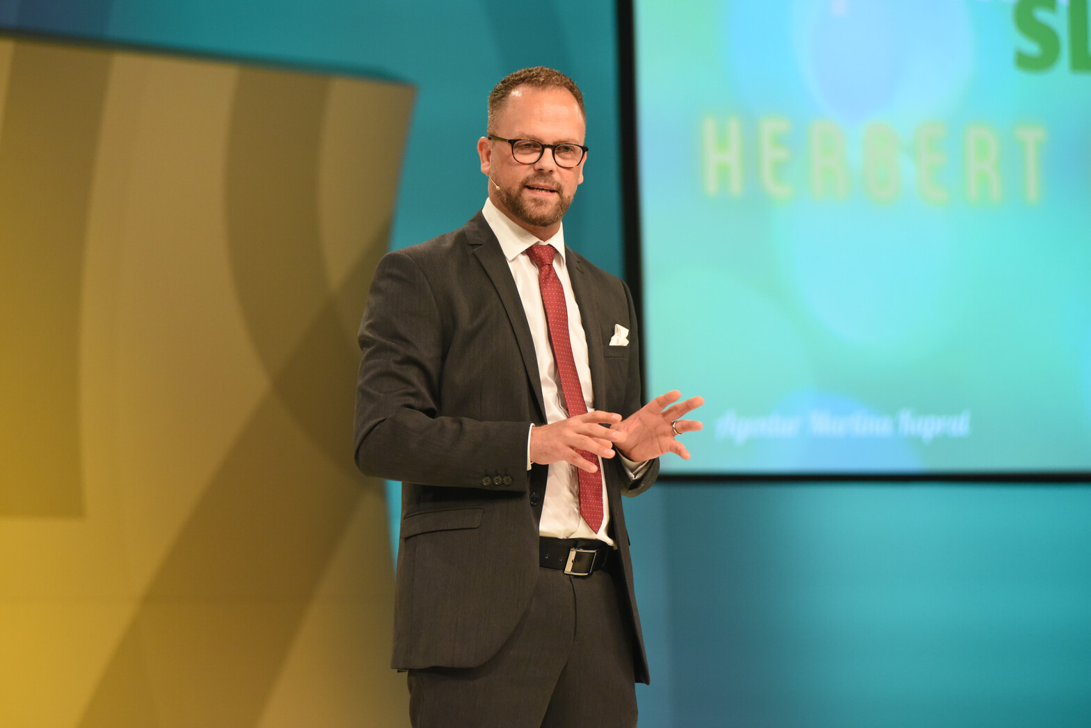 moweb research GmbH managing director Herbert Höckel